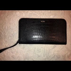 Aldo Wristlet wallet